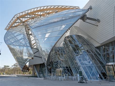 fondation Louis Vuitton building